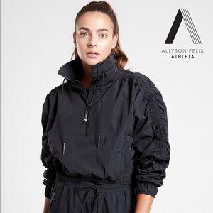 Athleta crop windbreaker